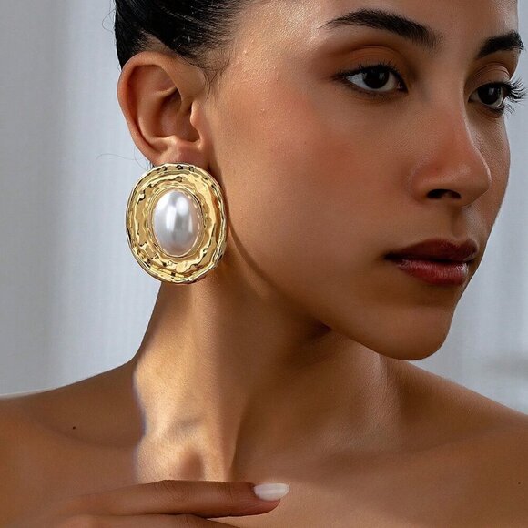 Yellow Gold Women's Geometric Texture Oval Pearl Inlay Pendant Vintage Earrings - Picture 1 of 6